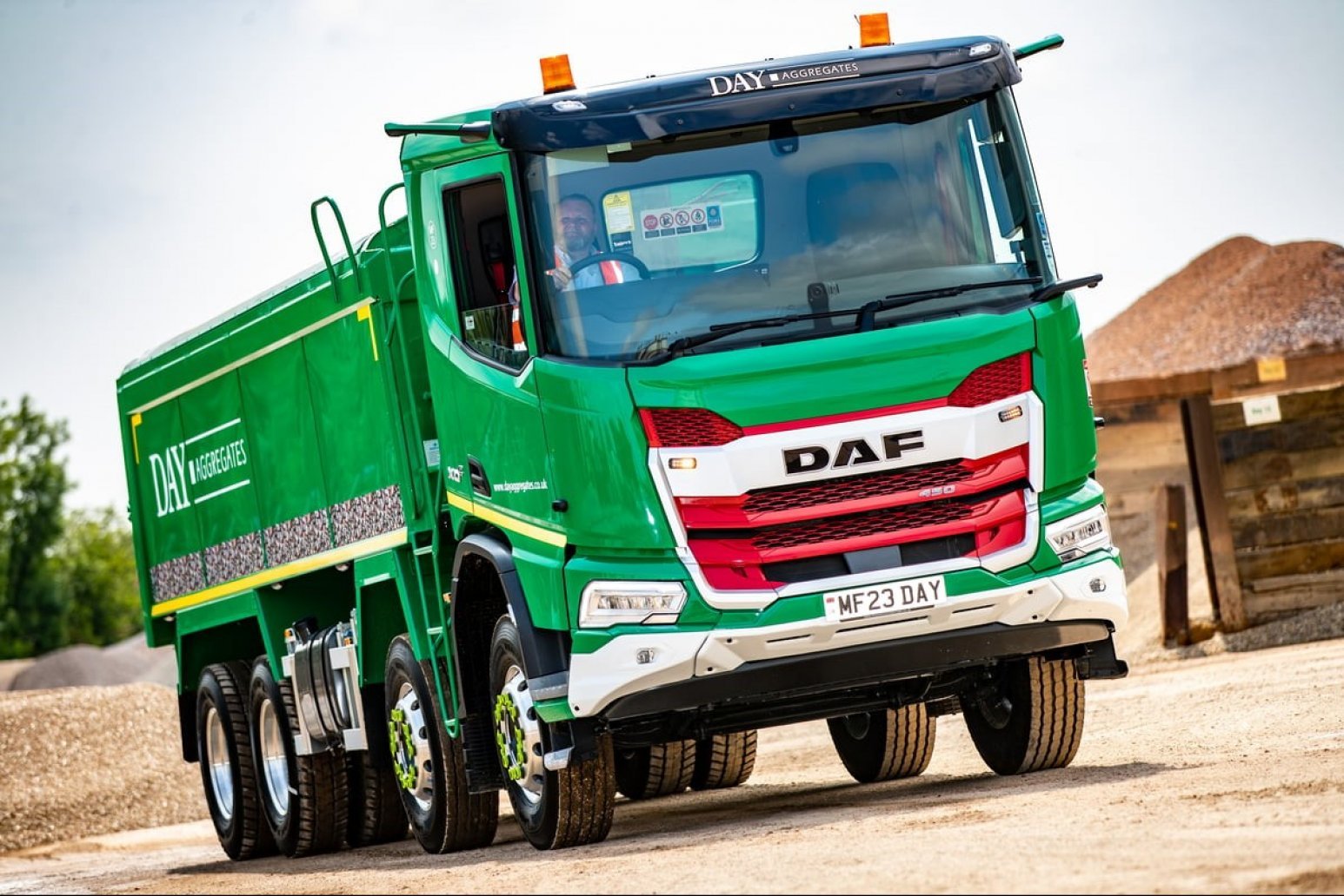 New DAF XDC eight-wheelers signal new dawn at Day Aggregates